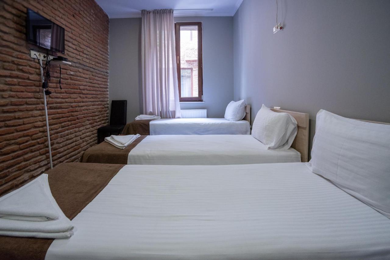 Tiflis Hotel מראה חיצוני תמונה